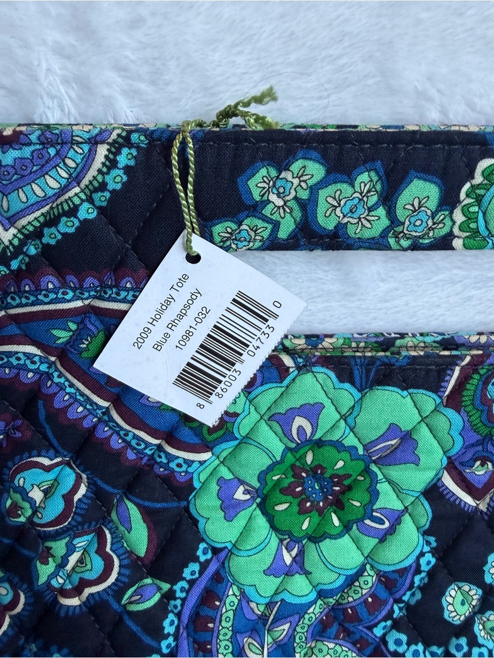 Vera Bradley Holiday Tote  retired "Blue Rhapsody" new with tags - Picture 5 of 9